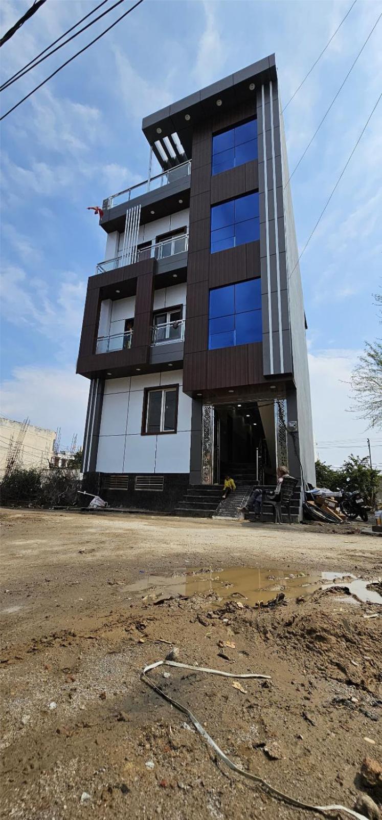 The Lord Krishna Residency Vrindavan Hotel Exterior foto